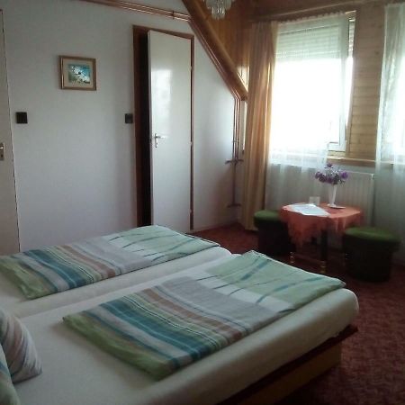 Kata Vendeghaz Hotel Balatonfured Ngoại thất bức ảnh