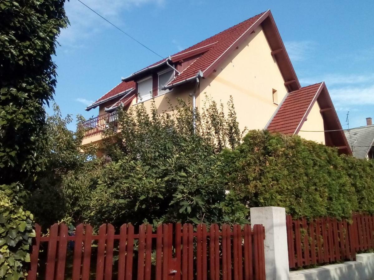 Kata Vendeghaz Hotel Balatonfured Ngoại thất bức ảnh